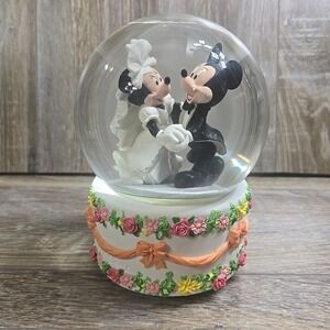 Disney Mickey & Minnie Mouse Musical Wedding Snow Globe ❤️ A Dream is A Wish...